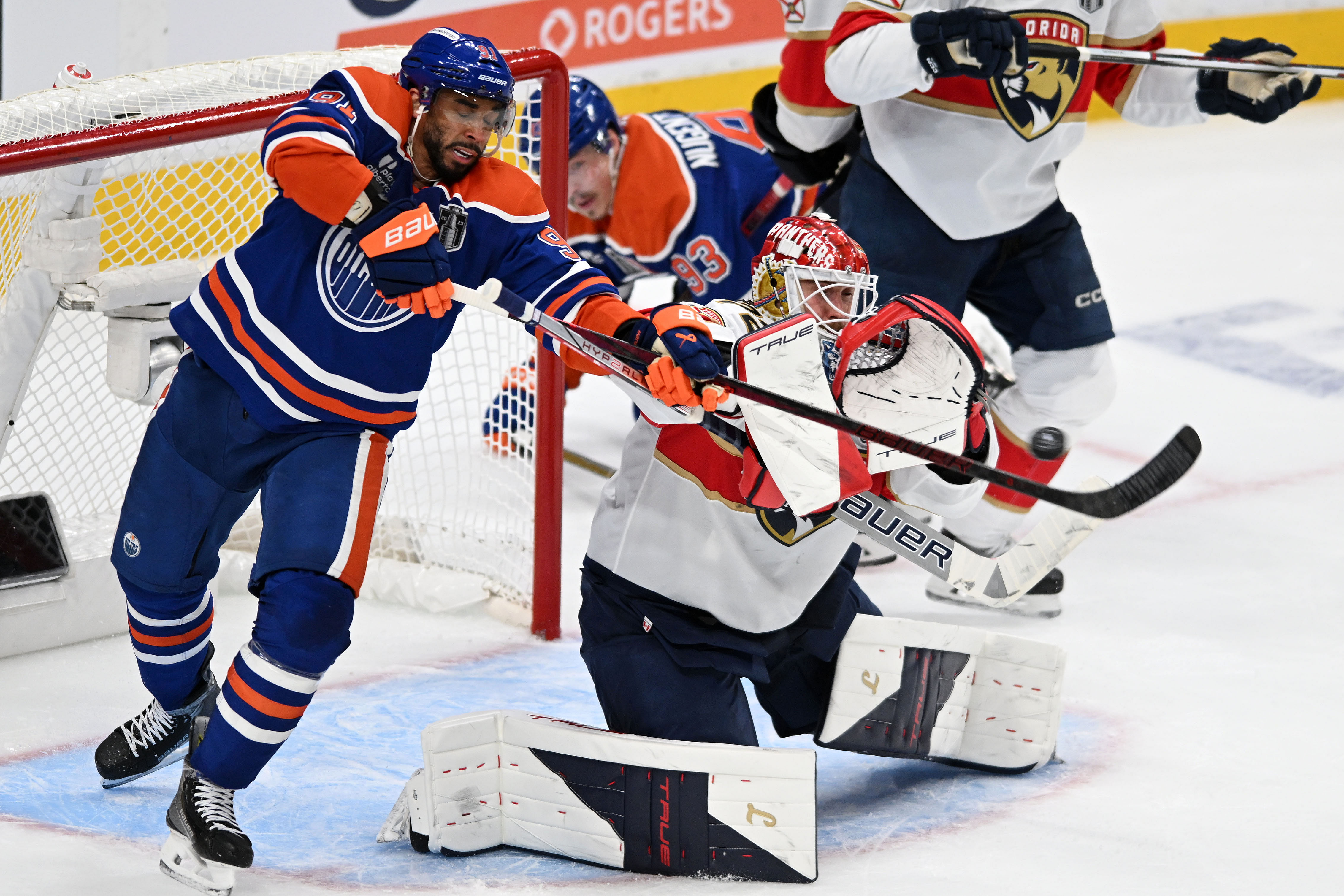 Evander Kane's cap hit could be too much for the Oilers this season - Source: Imagn